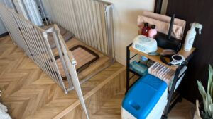 ペットサークルと、わんこアメニティ。シャンプーやブラシもあります。